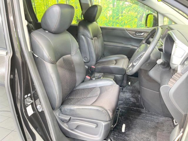 NISSAN ELGRAND 2014 Image 31