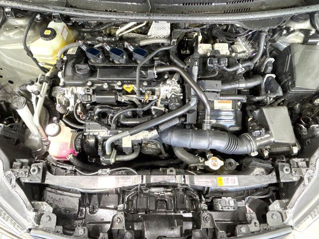 TOYOTA YARIS HYBRID 2020 Image 31