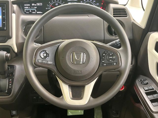 HONDA N BOX 2021 Image 31