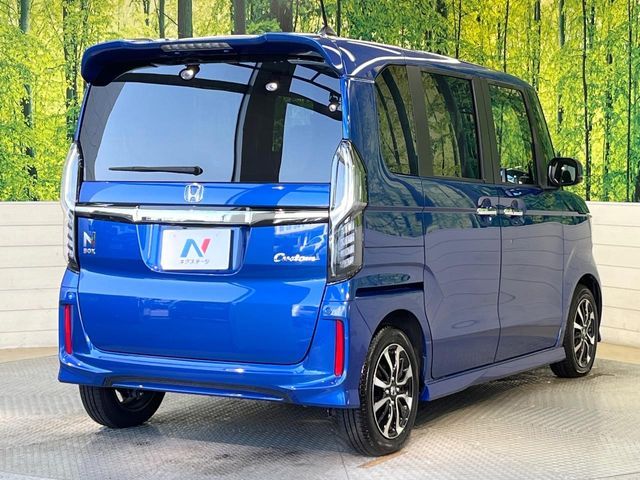 HONDA N BOX CUSTOM 2019 Image 31