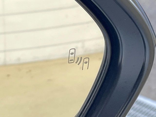 TOYOTA YARIS CROSS HYBRID 2023 Image 31