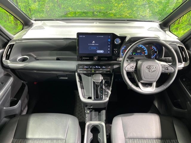 TOYOTA NOAH HYBRID 2022 Image 31