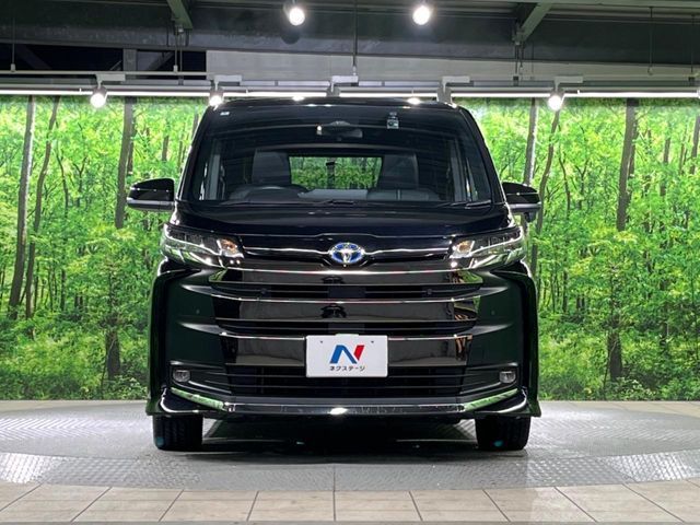 TOYOTA NOAH HYBRID 2022 Image 31