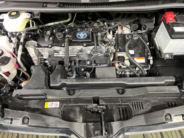 TOYOTA NOAH HYBRID 2022 Image 31