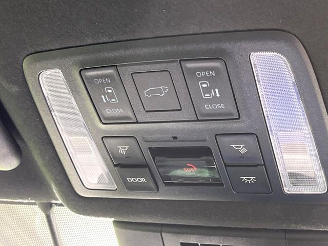 TOYOTA NOAH HYBRID 2022 Image 31