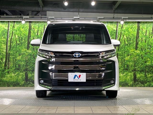 TOYOTA NOAH HYBRID 2022 Image 31