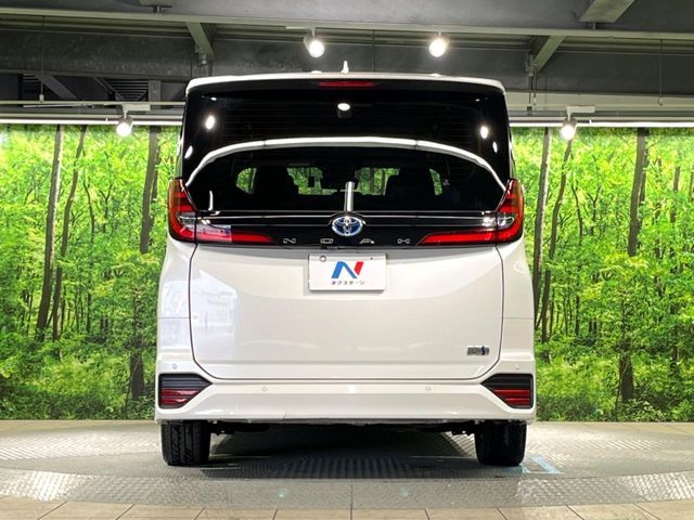 TOYOTA NOAH HYBRID 2022 Image 31