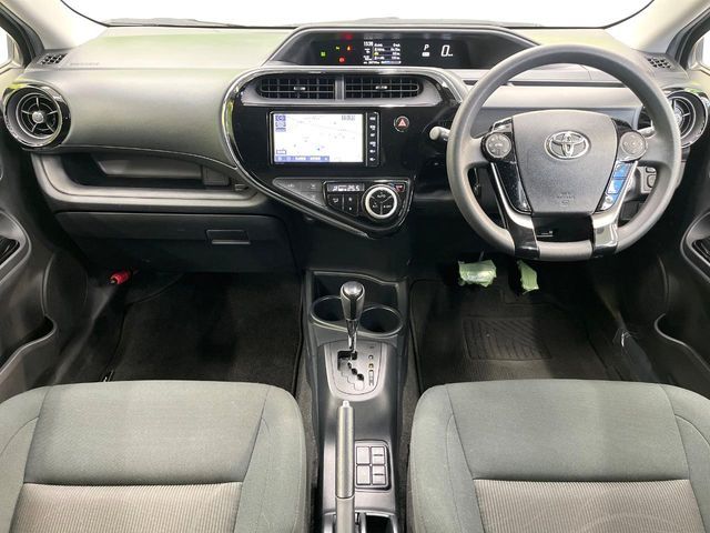 TOYOTA AQUA 2019 Image 31