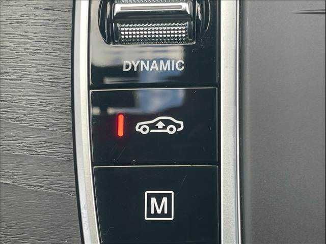 MERCEDES BENZ GLC CL 2019 Image 31