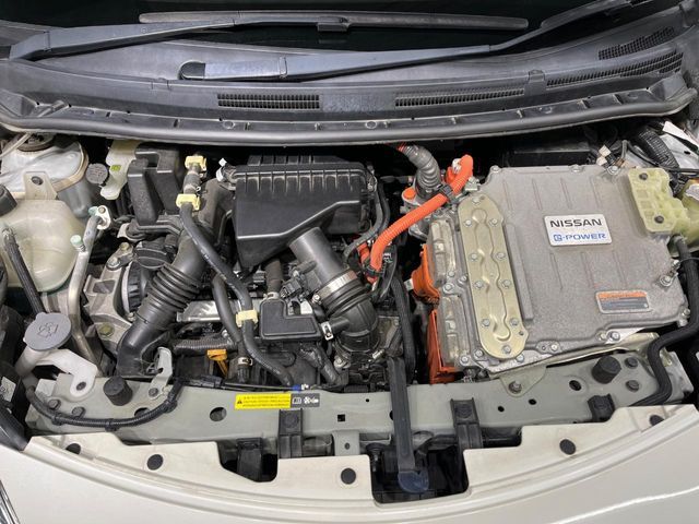 NISSAN NOTE 2017 Image 31