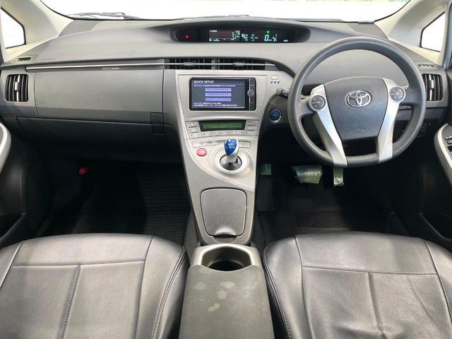 TOYOTA PRIUS 2013 Image 31