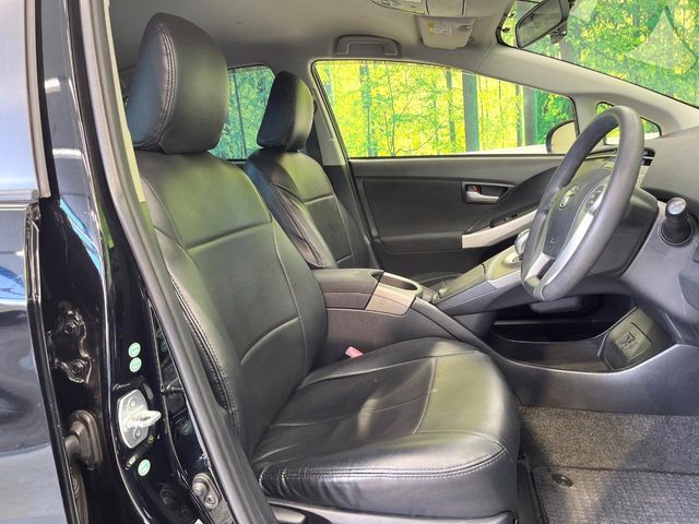 TOYOTA PRIUS 2013 Image 31