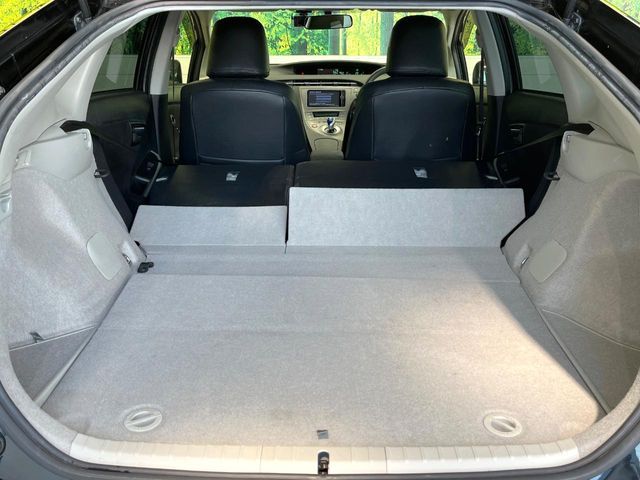 TOYOTA PRIUS 2013 Image 31