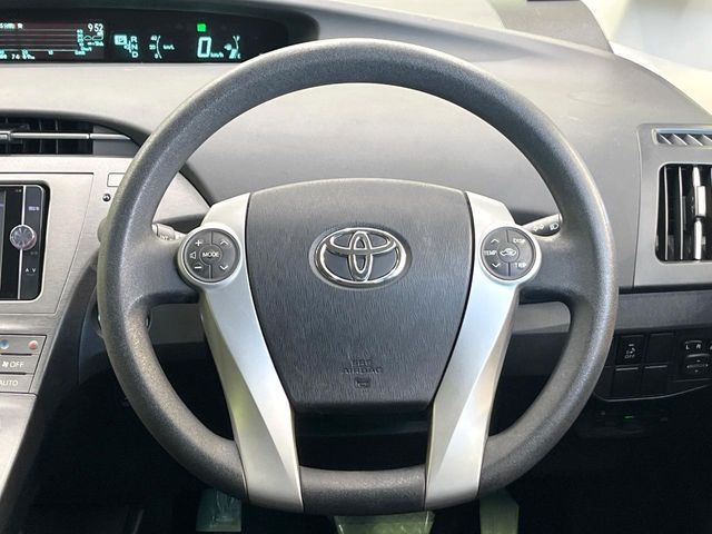 TOYOTA PRIUS 2013 Image 31