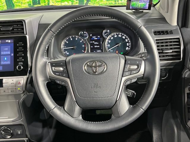 TOYOTA LANDCRUISER PRADO 2022 Image 31