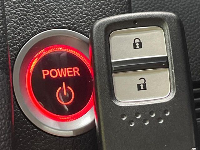 HONDA FIT HYBRID 2018 Image 31