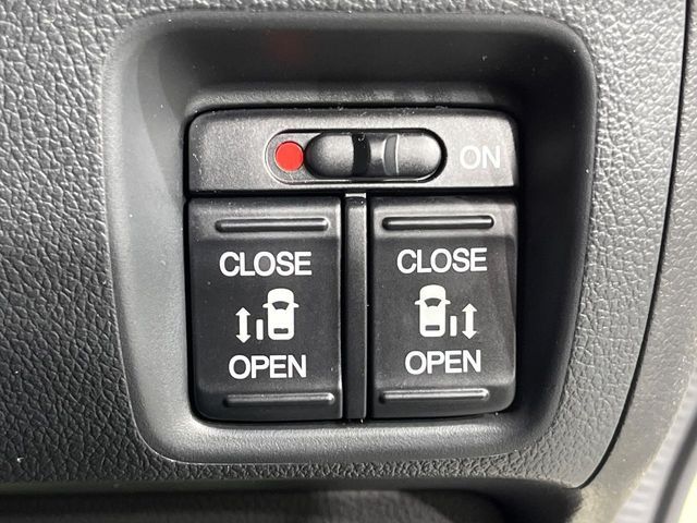 HONDA N BOX 2016 Image 31