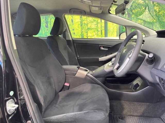 TOYOTA PRIUS 2013 Image 31