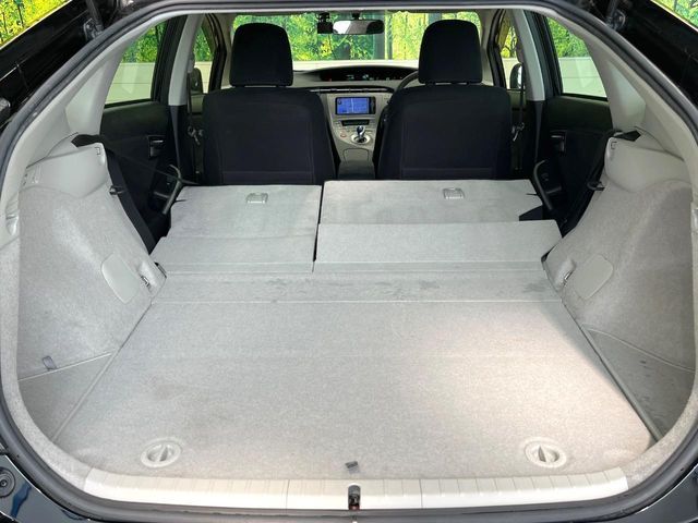 TOYOTA PRIUS 2013 Image 31