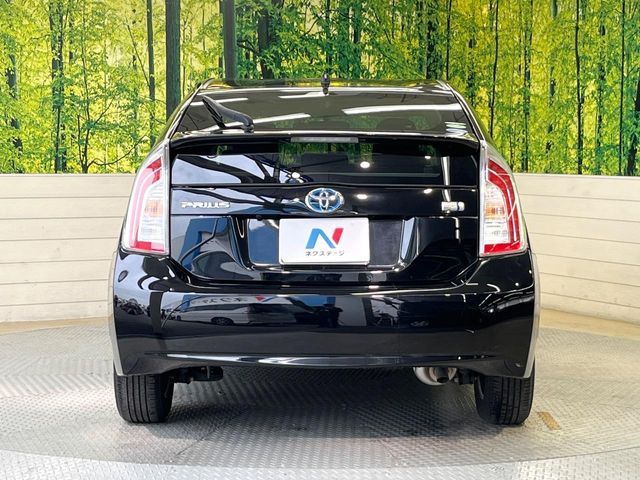 TOYOTA PRIUS 2013 Image 31