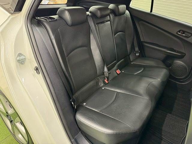 TOYOTA PRIUS 2016 Image 31