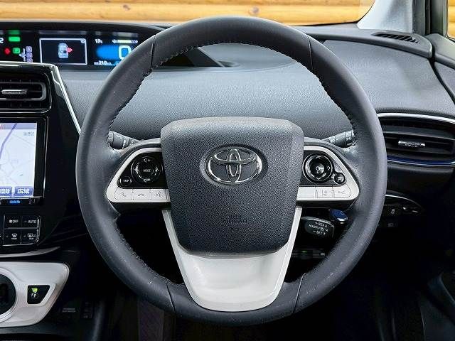 TOYOTA PRIUS 2016 Image 31