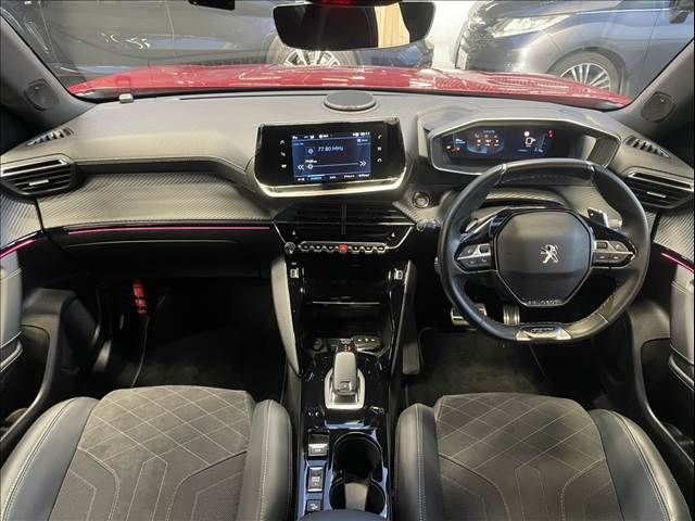 PEUGEOT 2008 2021 Image 31