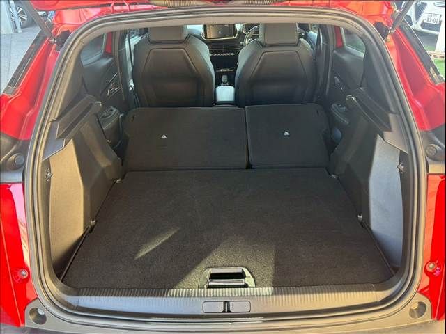 PEUGEOT 2008 2021 Image 31