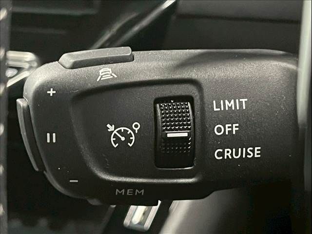 PEUGEOT 208 2021 Image 31