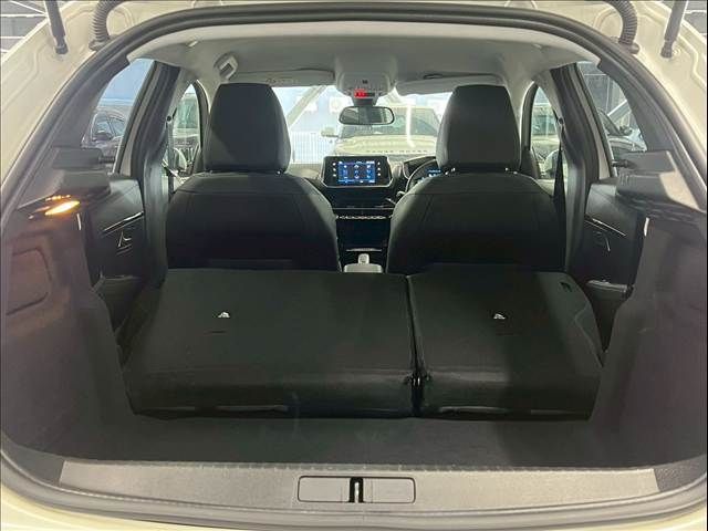 PEUGEOT 208 2021 Image 31