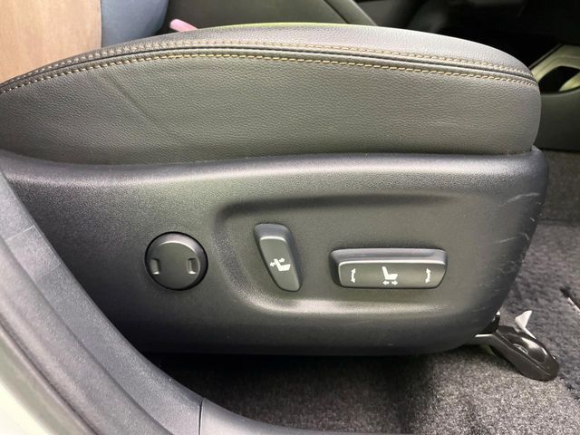 TOYOTA PRIUS 2012 Image 31