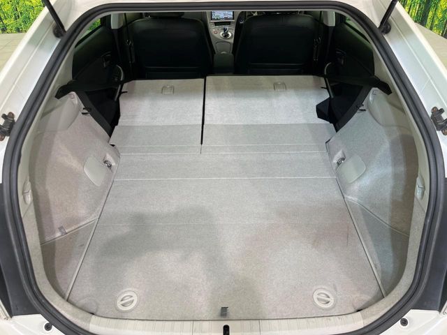 TOYOTA PRIUS 2012 Image 31