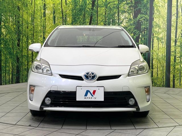 TOYOTA PRIUS 2012 Image 31