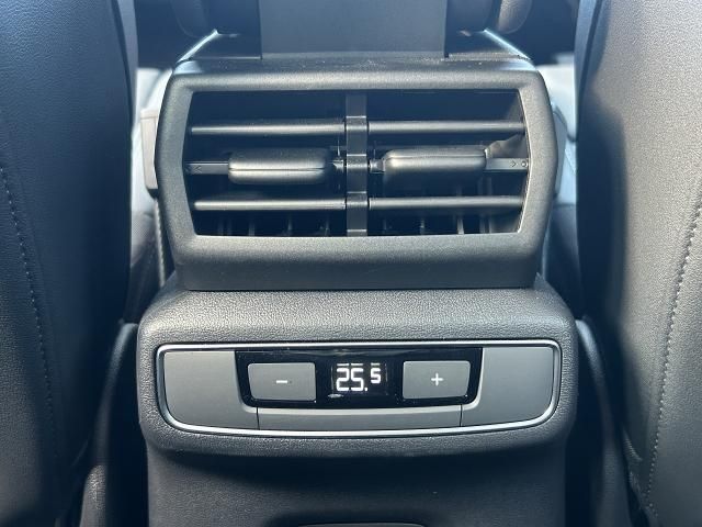 AUDI Q4 E-TRON 2025 Image 31