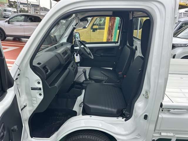 DAIHATSU HIJET TRUCK 4WD 2025 Image 31