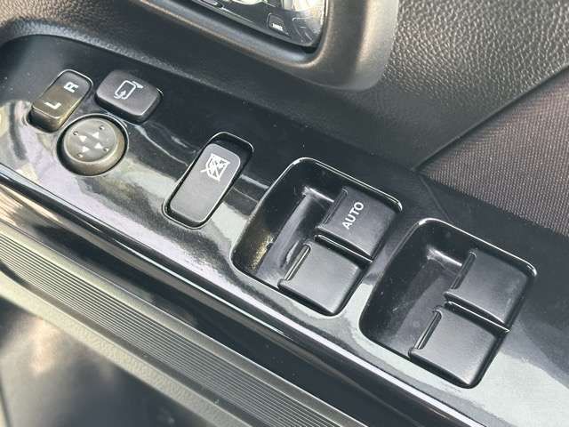 SUZUKI WAGON R STINGRAY 2017 Image 31