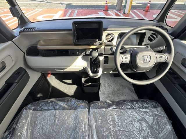 HONDA N BOX 2025 Image 31