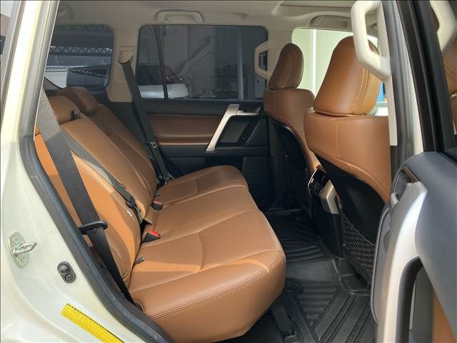 TOYOTA LANDCRUISER PRADO 2022 Image 31