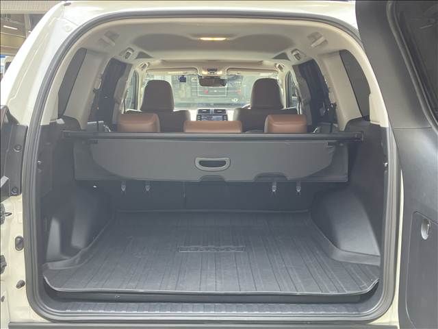 TOYOTA LANDCRUISER PRADO 2022 Image 31