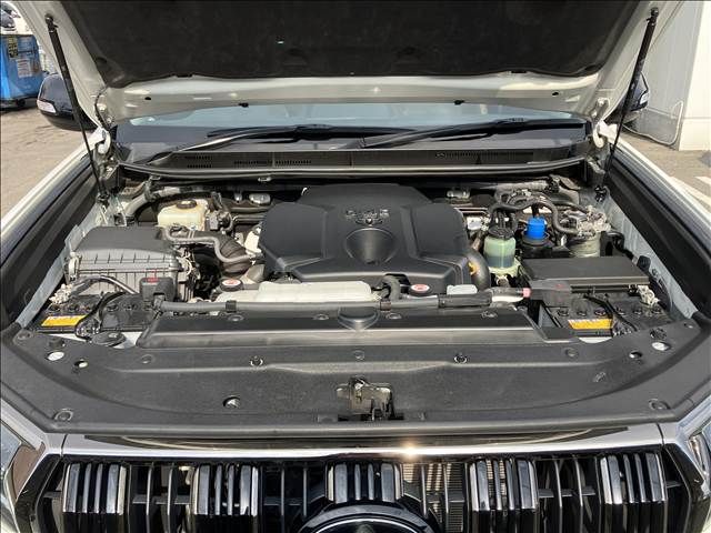 TOYOTA LANDCRUISER PRADO 2022 Image 31