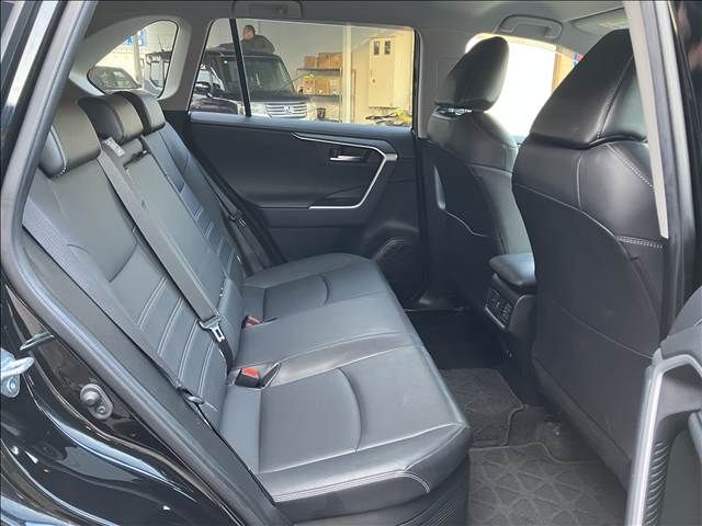 TOYOTA RAV4 HYBRID 4WD 2021 Image 31