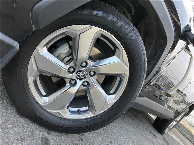 TOYOTA RAV4 HYBRID 4WD 2021 Image 31