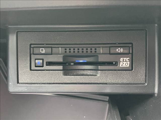 TOYOTA LANDCRUISER PRADO 2018 Image 31