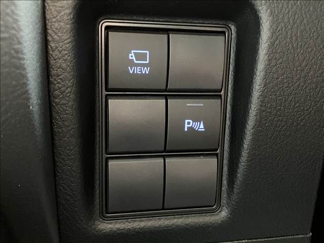 TOYOTA LANDCRUISER PRADO 2018 Image 31