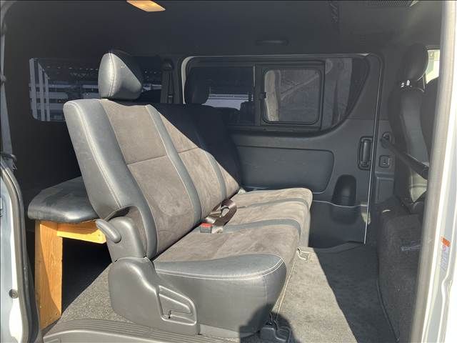 TOYOTA HIACE VAN 2WD 2021 Image 31