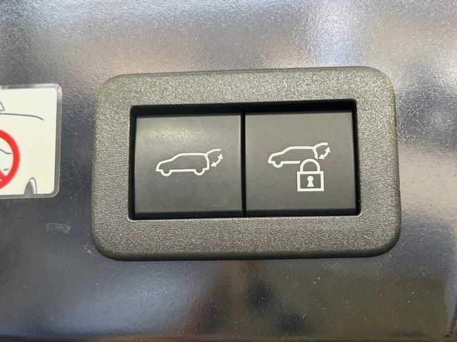 TOYOTA PRIUS 2023 Image 31