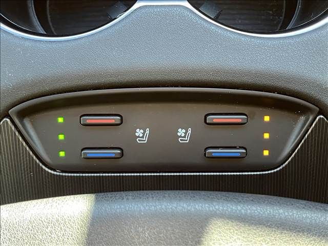 TOYOTA HARRIER HYBRID 2021 Image 31