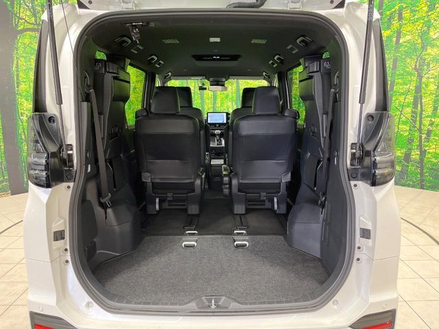 TOYOTA VOXY 2024 Image 31