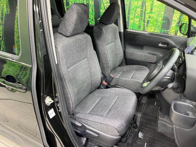 TOYOTA SIENTA HYBRID 2025 Image 31