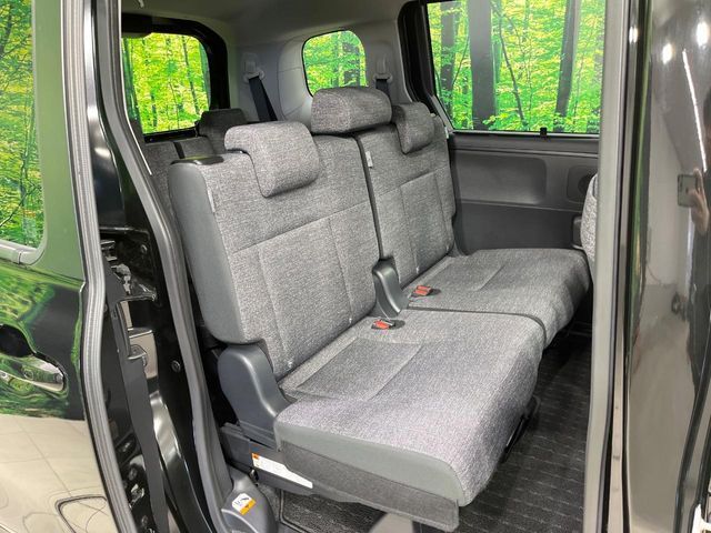 TOYOTA SIENTA HYBRID 2025 Image 31